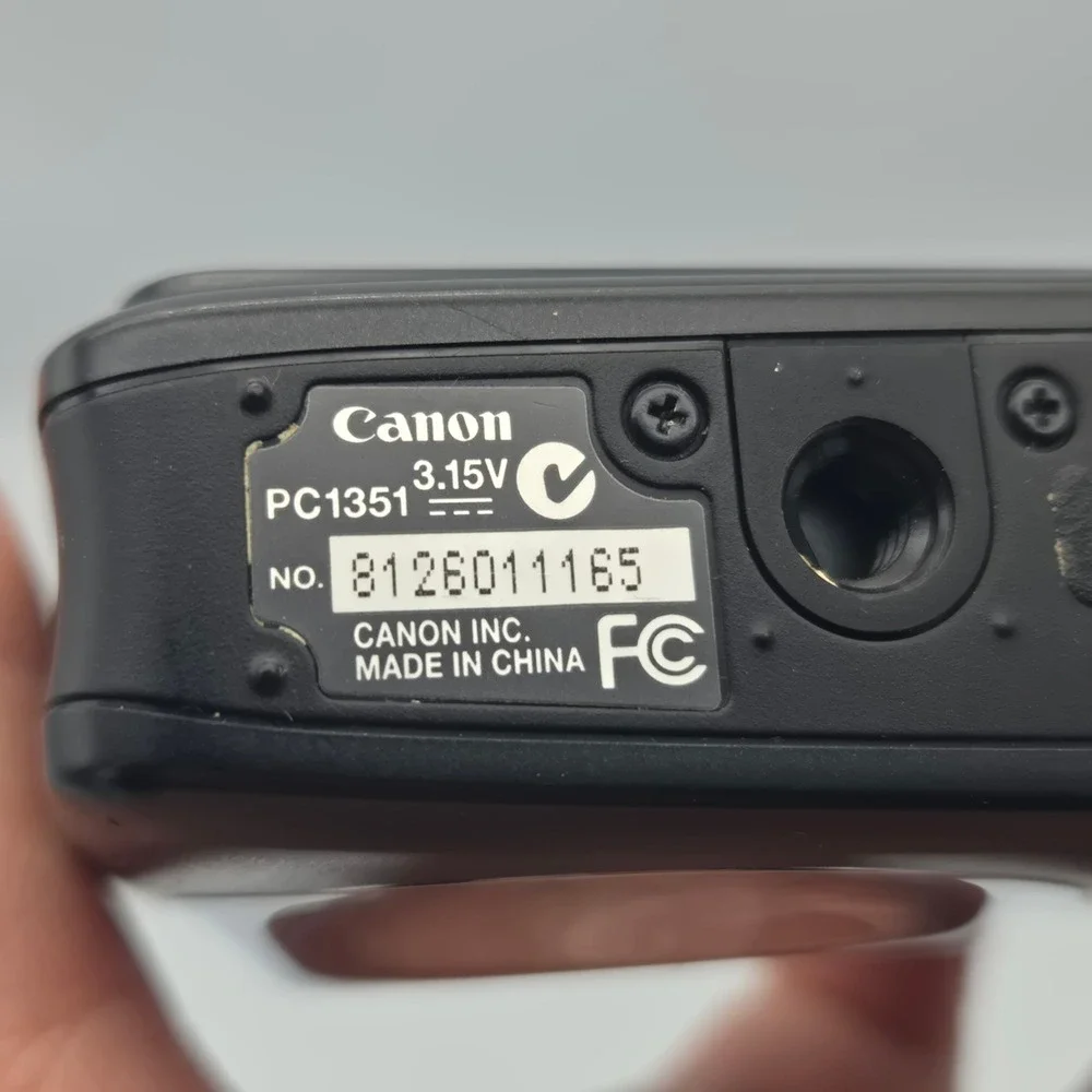 Canon PowerShot A480 Digital Camera Black Glitchy Zoom‎ Lens May Need Repair